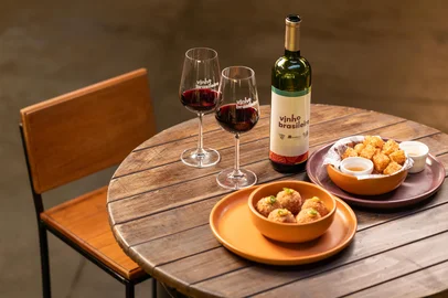Vinho brasileiro.<!-- NICAID(16055443) -->