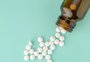 "Populista" e "respaldo aos profissionais": categorias avaliam resolução que permite a farmacêuticos prescreverem remédios   