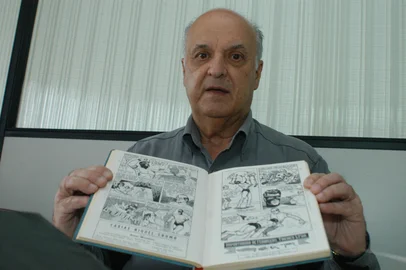 Altair Gelatti, desenhista de histórias em quadrinhos. Gelatti iniciou sua obra em Caxias do Sul.<!-- NICAID(1014171) -->
